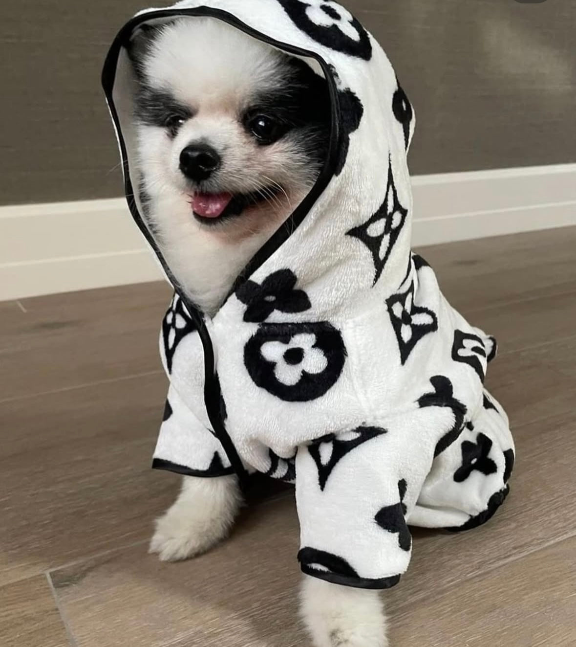 VI Bathrobe